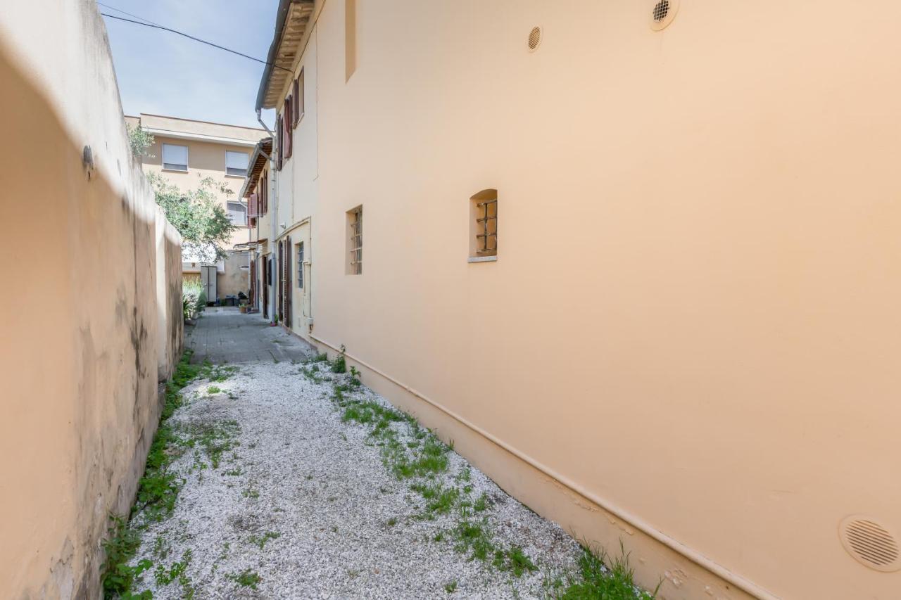 Cisanello Rock Apartment With Patio And Barbecue Pisa Exteriör bild